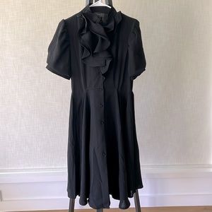 Gracia flare midi dress. Puff sleeves. Black. Size L. Never worn! Gorgeous!! ⭐️